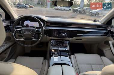 Седан Audi A8 2019 в 