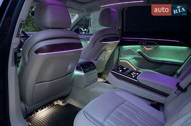 Седан Audi A8 2019 в 