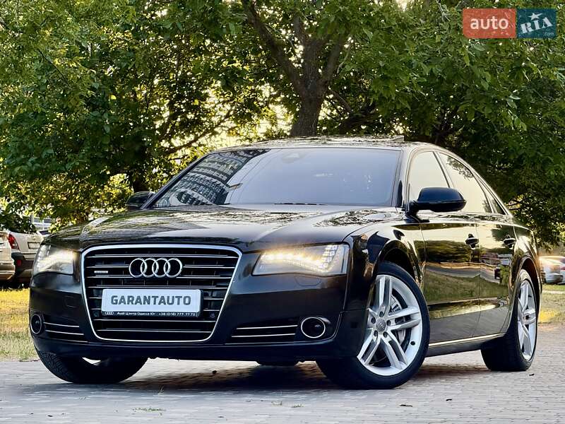 Седан Audi A8 2010 в 