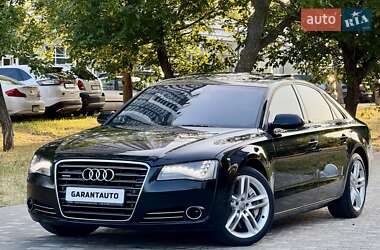 Седан Audi A8 2010 в 