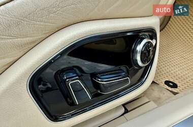 Седан Audi A8 2010 в 