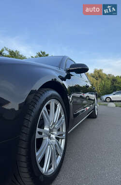 Седан Audi A8 2013 в 