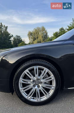 Седан Audi A8 2013 в 