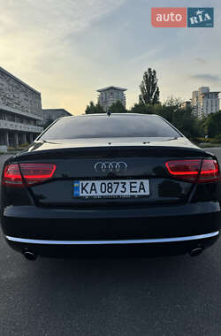 Седан Audi A8 2013 в 