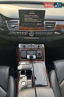 Седан Audi A8 2013 в 