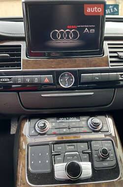 Седан Audi A8 2010 в 