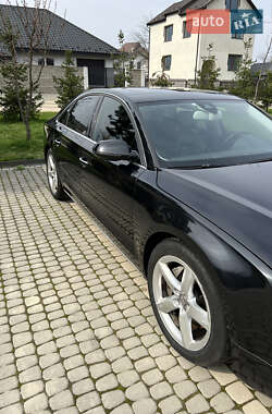 Седан Audi A8 2010 в 