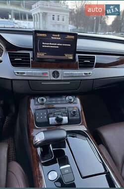 Седан Audi A8 2012 в 