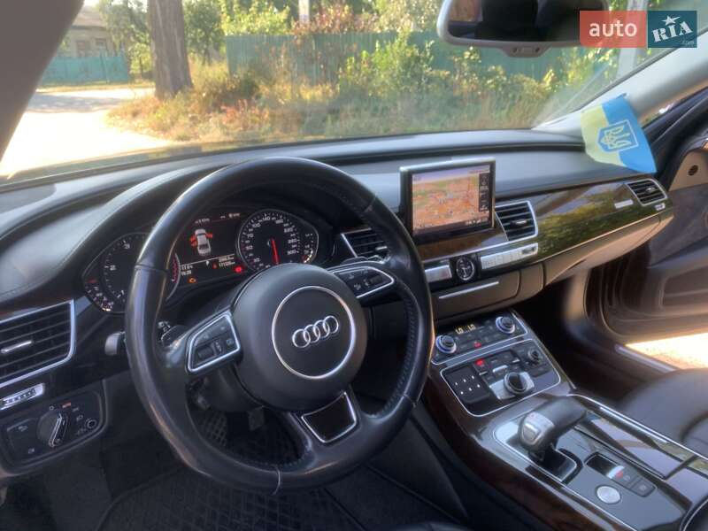 Седан Audi A8 2015 в Бердичеве