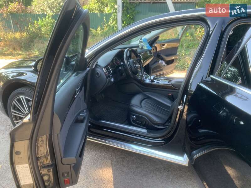 Седан Audi A8 2015 в Бердичеве