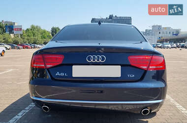 Седан Audi A8 2014 в 