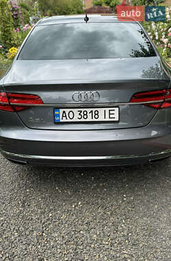 Седан Audi A8 2014 в 