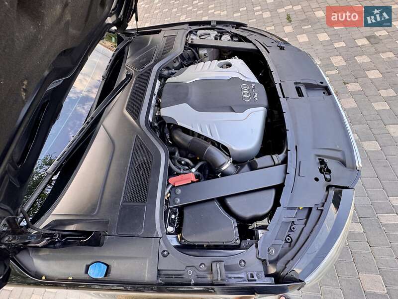 Седан Audi A8 2011 в Одессе