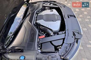Седан Audi A8 2011 в 