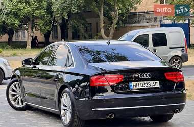 Седан Audi A8 2011 в 