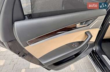 Седан Audi A8 2011 в 
