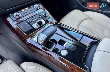 Седан Audi A8 2012 в 