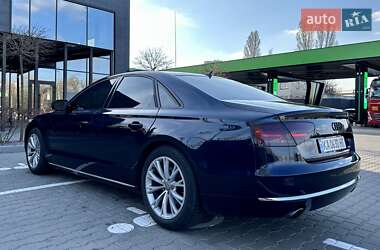 Седан Audi A8 2012 в 