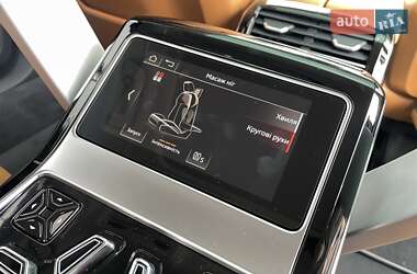 Седан Audi A8 2022 в 