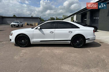 Седан Audi A8 2015 в 