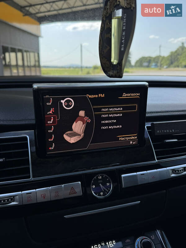 Седан Audi A8 2011 в Черновцах