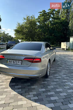 Седан Audi A8 2014 в 