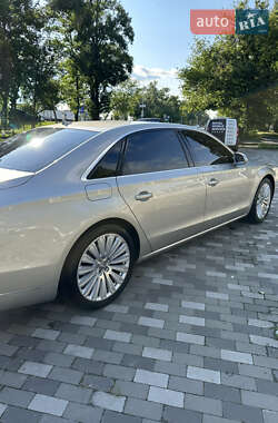 Седан Audi A8 2014 в 
