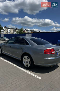 Седан Audi A8 2006 в 