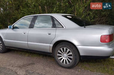 Седан Audi A8 1995 в 
