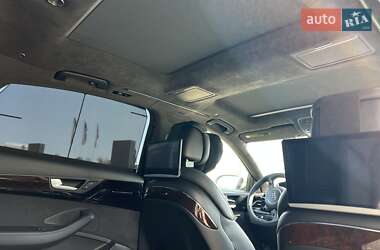 Седан Audi A8 2015 в 