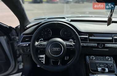 Седан Audi A8 2015 в 
