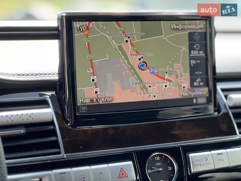 Седан Audi A8 2015 в Одессе