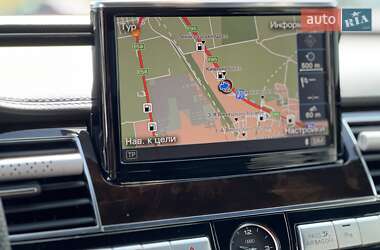 Седан Audi A8 2015 в 