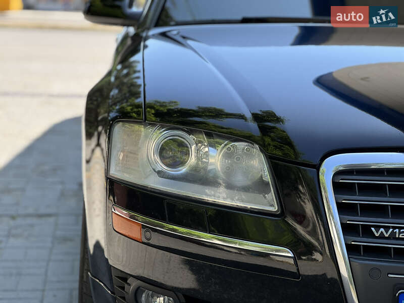 Седан Audi A8 2005 в Днепре