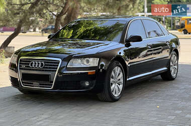 Седан Audi A8 2005 в Днепре