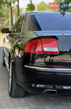 Седан Audi A8 2005 в 