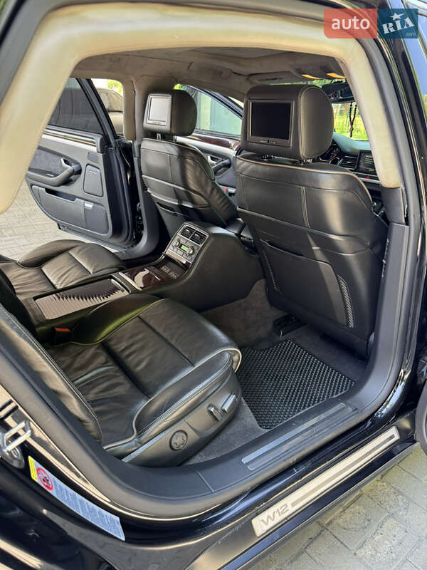 Седан Audi A8 2005 в Днепре