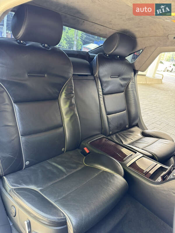 Седан Audi A8 2005 в Днепре