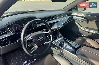 Седан Audi A8 2021 в 