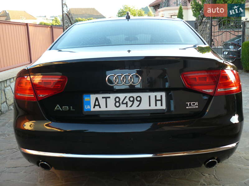 Седан Audi A8 2013 в Ивано-Франковске