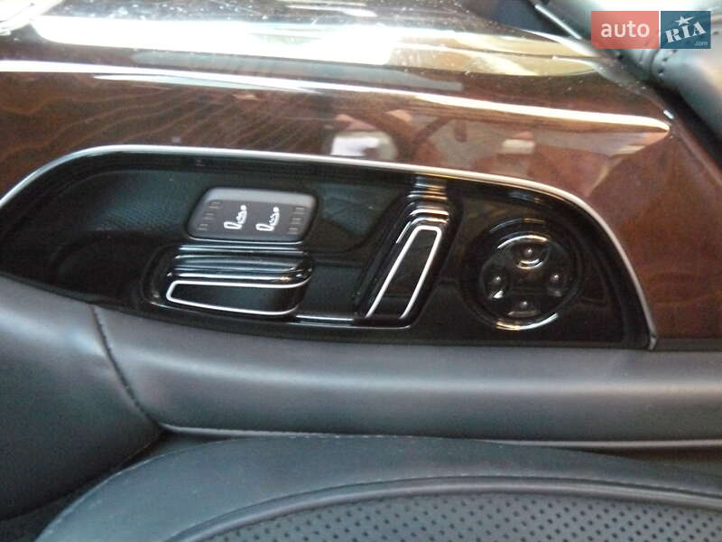 Седан Audi A8 2013 в Ивано-Франковске