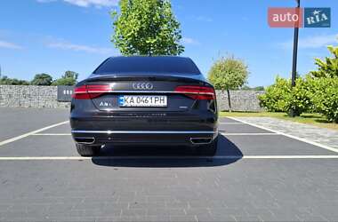 Седан Audi A8 2017 в 