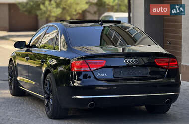 Седан Audi A8 2013 в 
