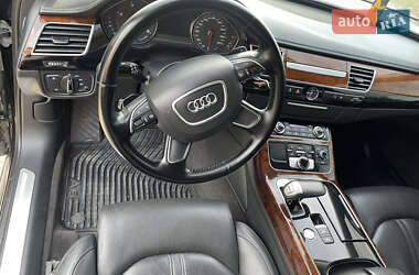 Седан Audi A8 2011 в 
