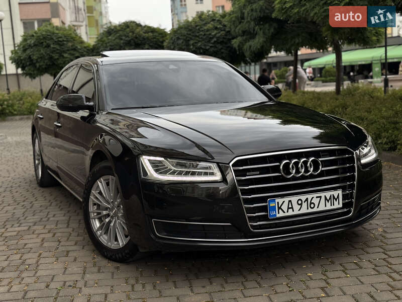 Седан Audi A8 2017 в 