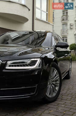 Седан Audi A8 2017 в 