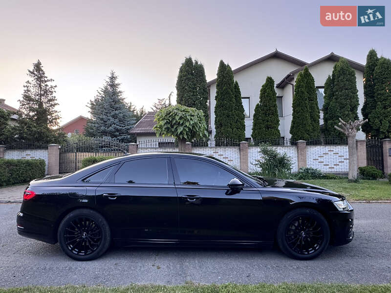 Седан Audi A8 2019 в Києві