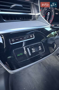 Седан Audi A8 2019 в 
