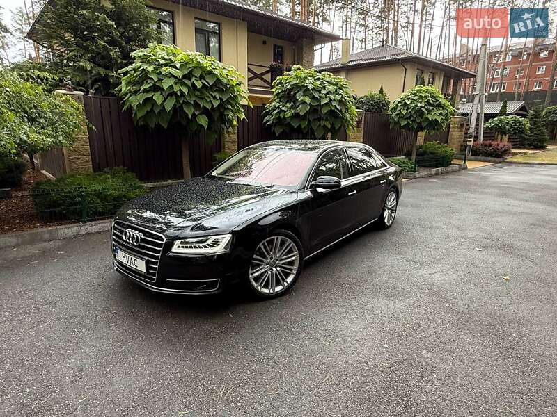 Седан Audi A8 2016 в Киеве