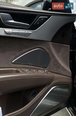 Седан Audi A8 2012 в 